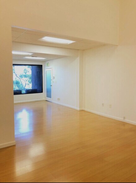 More Photos Of 4515 Van Nuys Blvd, Sherman Oaks Office For Lease