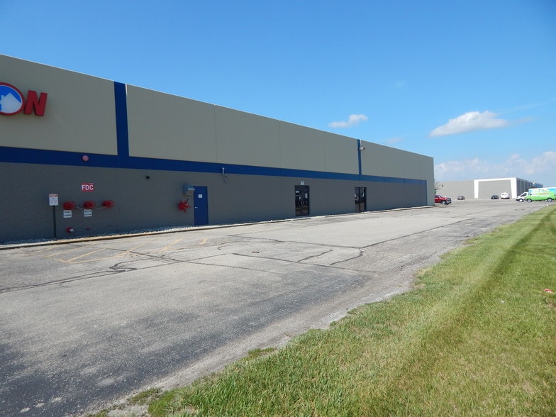 More Photos Of 6230-6266 Executive Blvd, Huber Heights Warehouse For Lease