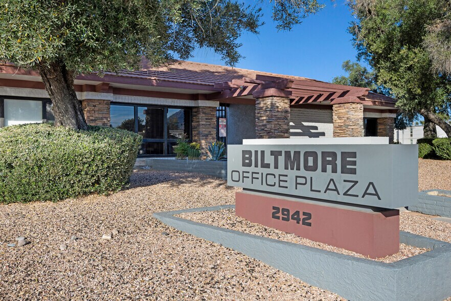 More Photos Of 2942 N 24th St, Phoenix Office For Sale
