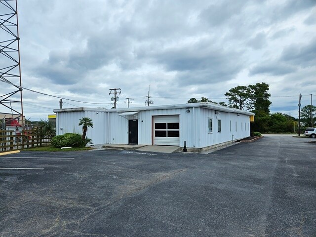 More Photos Of 4991 Banco Rd, North Charleston Office Residential For Lease