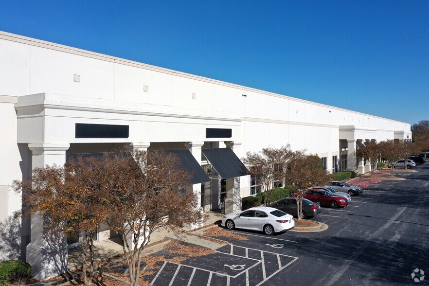 More Photos Of 4193 Eagle Hill Dr, High Point Warehouse For Lease