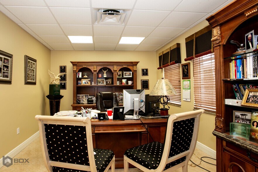 More Photos Of 5491 N University Dr, Coral Springs Office For Lease