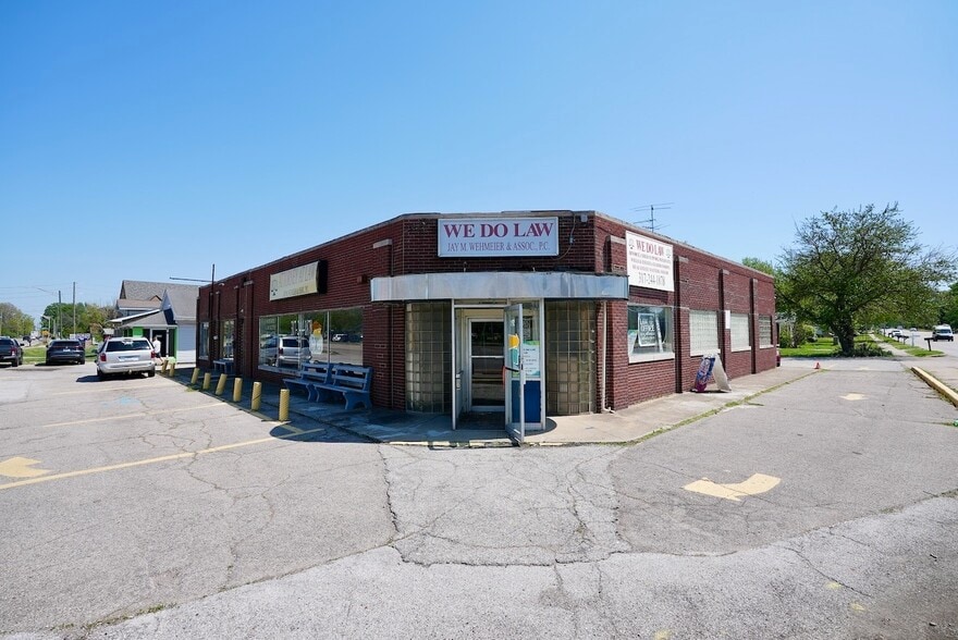 Primary Photo Of 5237-5243 Rockville Rd, Indianapolis Storefront For Sale