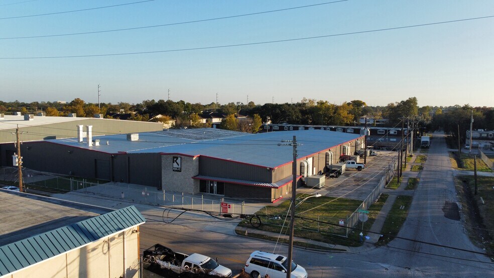 Primary Photo Of 5919 Jessamine St, Houston Warehouse For Lease