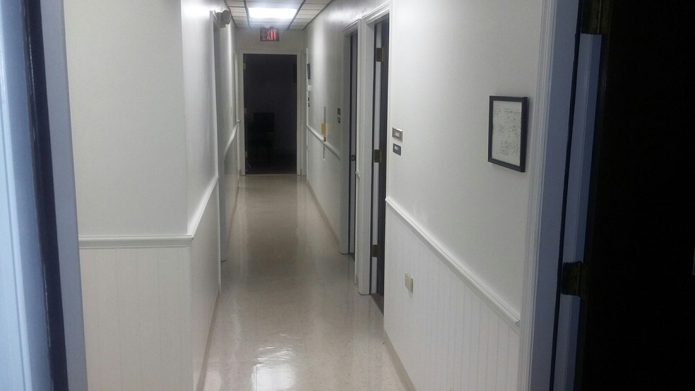 More Photos Of 4416 S US 301, Bushnell Medical For Sale