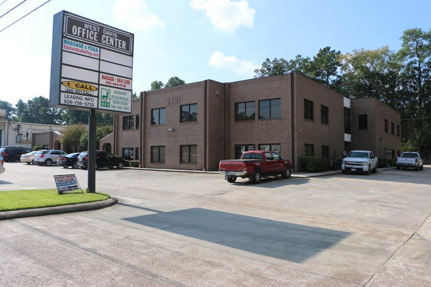 More Photos Of 3421 W Davis St, Conroe Medical For Lease