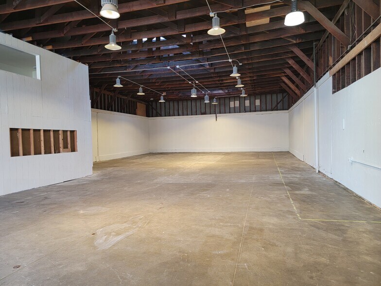 More Photos Of 21 Brush Pl, San Francisco Warehouse For Lease