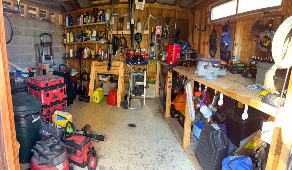 More Photos Of 7669 State Route 104, Oswego Specialty For Sale