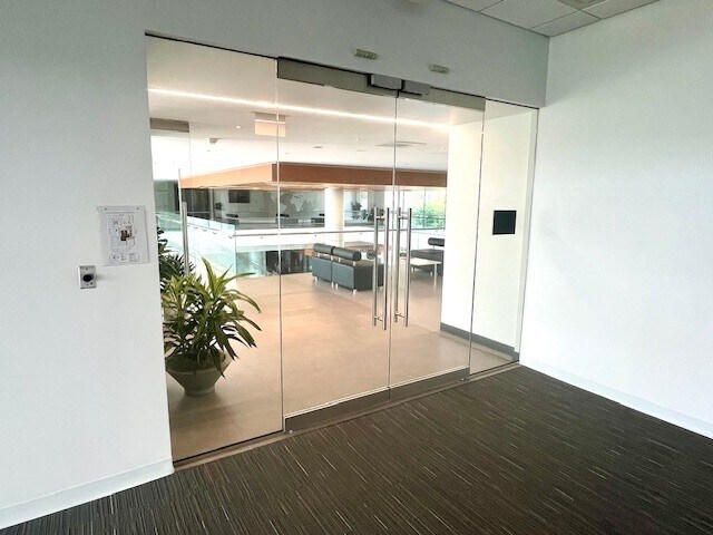 More Photos Of 701 N Fairfax St, Alexandria Office For Lease