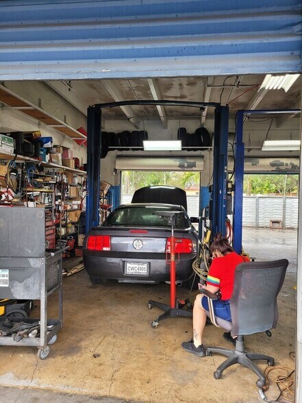 More Photos Of 4010 E 8th Ave, Hialeah General Retail For Sale