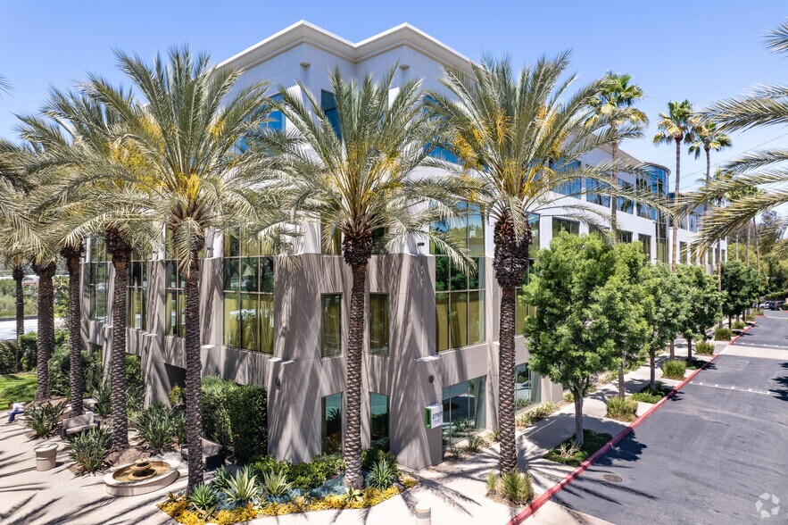 More Photos Of 27201 Puerta Real, Mission Viejo Coworking Space