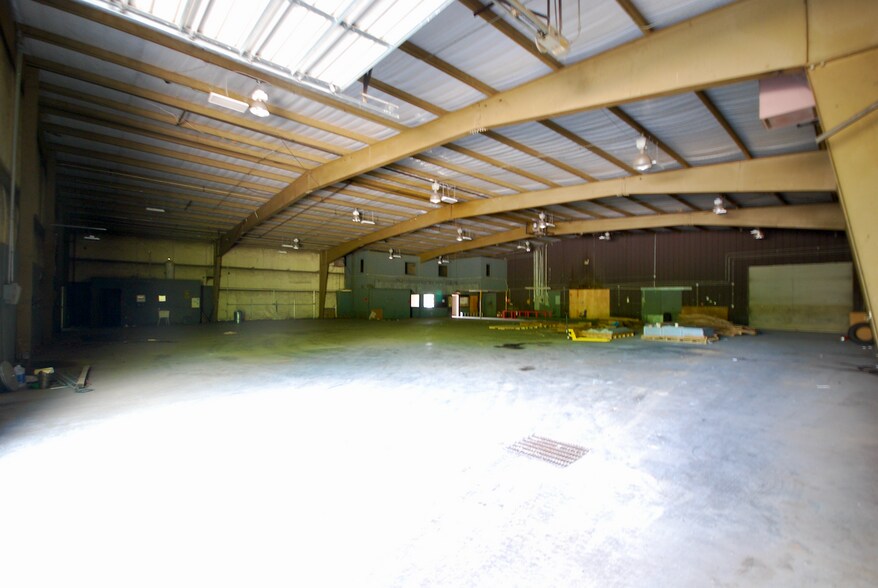 More Photos Of 139-165 Conalco Dr, Jackson Warehouse For Lease