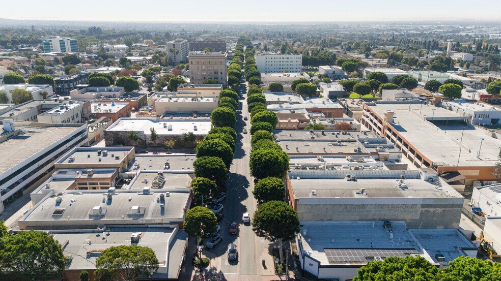 More Photos Of 6728 Bright Ave, Whittier Storefront For Sale