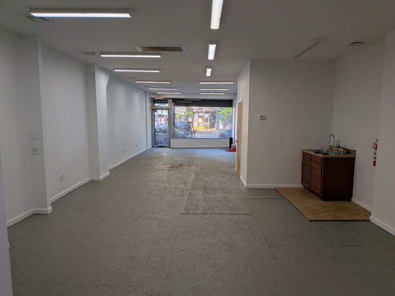 More Photos Of 1450 Flatbush Ave, Brooklyn Storefront Retail Residential For Lease