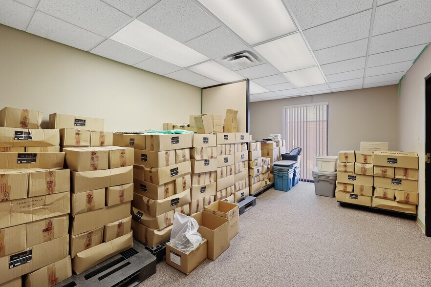 More Photos Of 4116 64 Av SE, Calgary Industrial For Sale