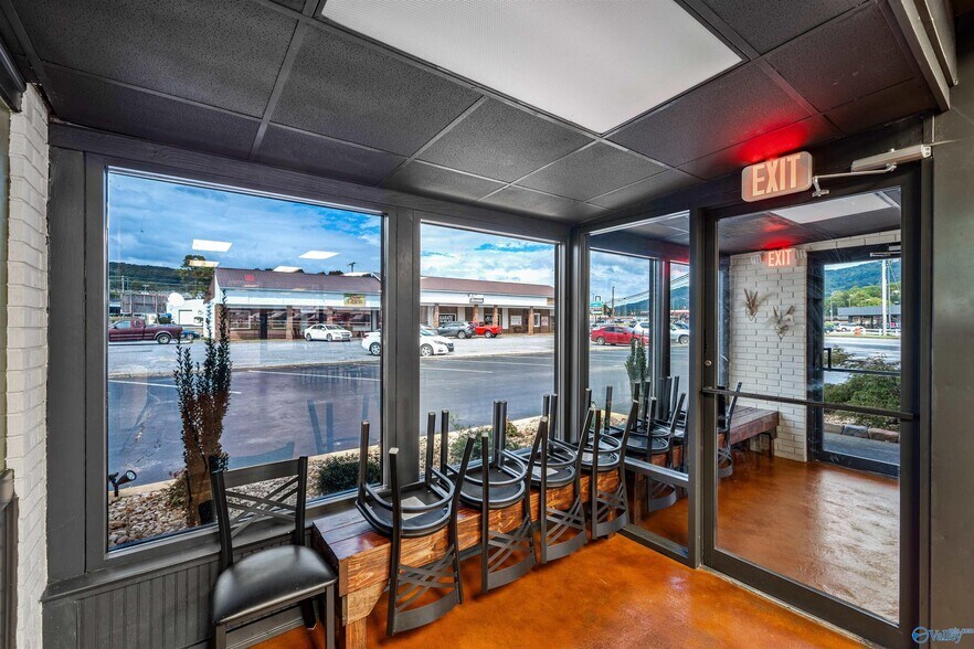 More Photos Of 1106 Gault Ave S, Fort Payne Fast Food For Lease