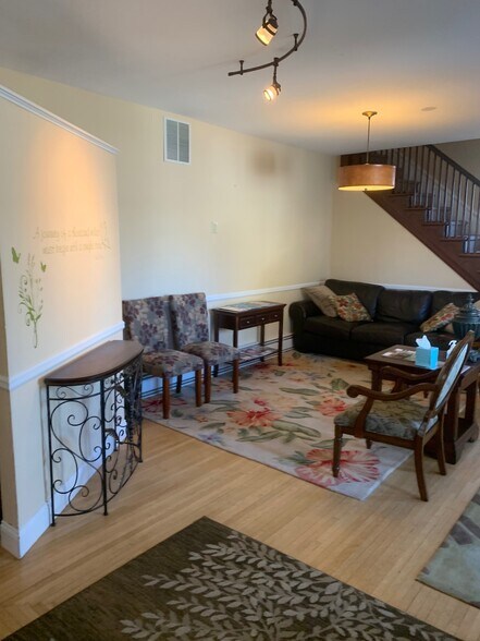 More Photos Of 222 Main St, Emmaus Medical For Sale