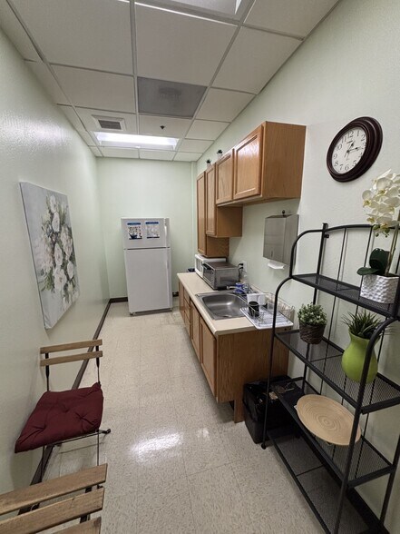 More Photos Of 490 Grand Ave, Oakland Office For Lease