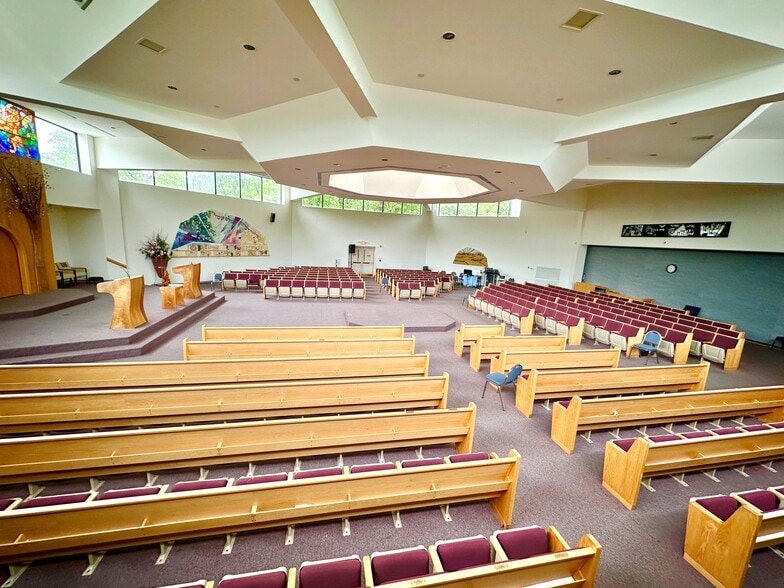 Primary Photo Of 9915 Apple Ridge Rd, Gaithersburg Religious Facility For Sale