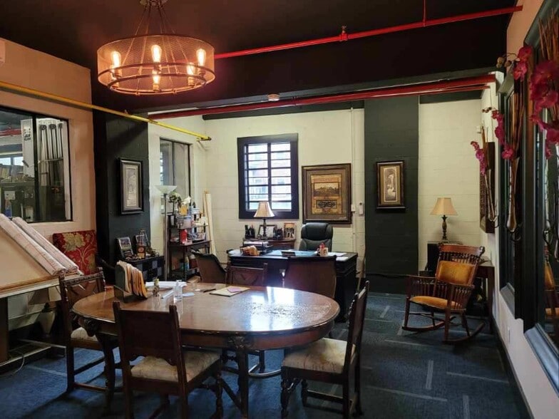 More Photos Of 201-211 Ann St, Newburgh Warehouse For Sale