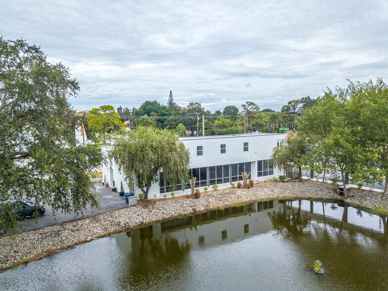 More Photos Of 3800 26th St W, Bradenton Medical For Sale