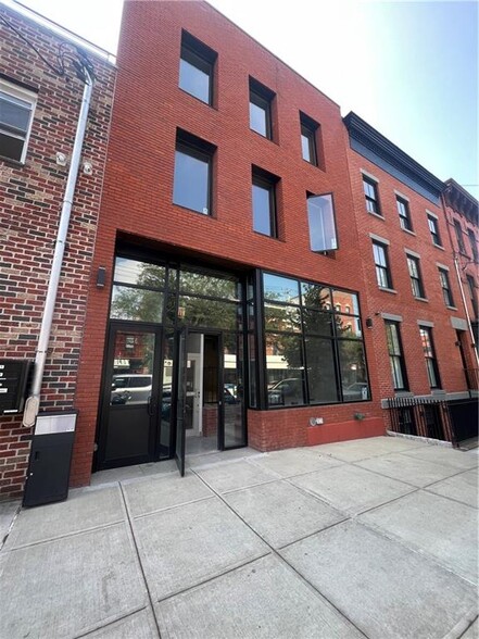 Primary Photo Of 369 Van Brunt St, Brooklyn Flex For Lease