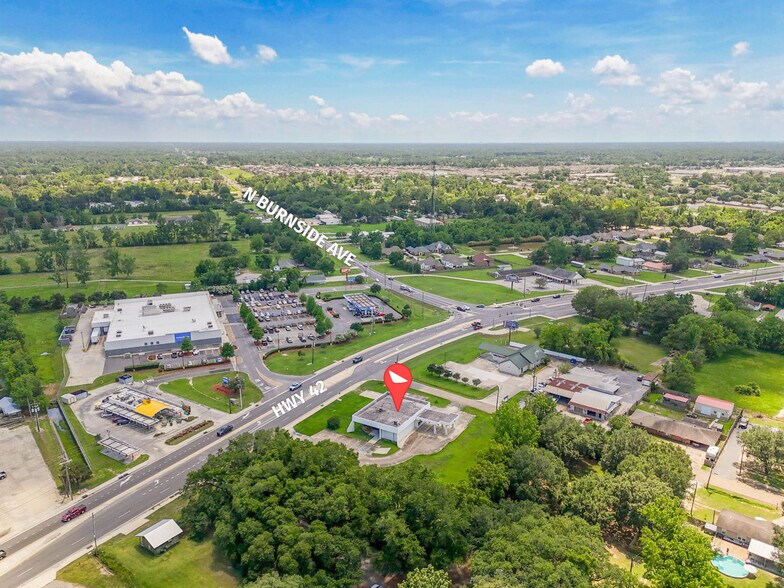 More Photos Of 41012 Highway 42, Prairieville General Retail For Sale