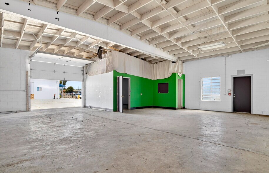 More Photos Of 311-315 N Second St, Lompoc Warehouse For Sale
