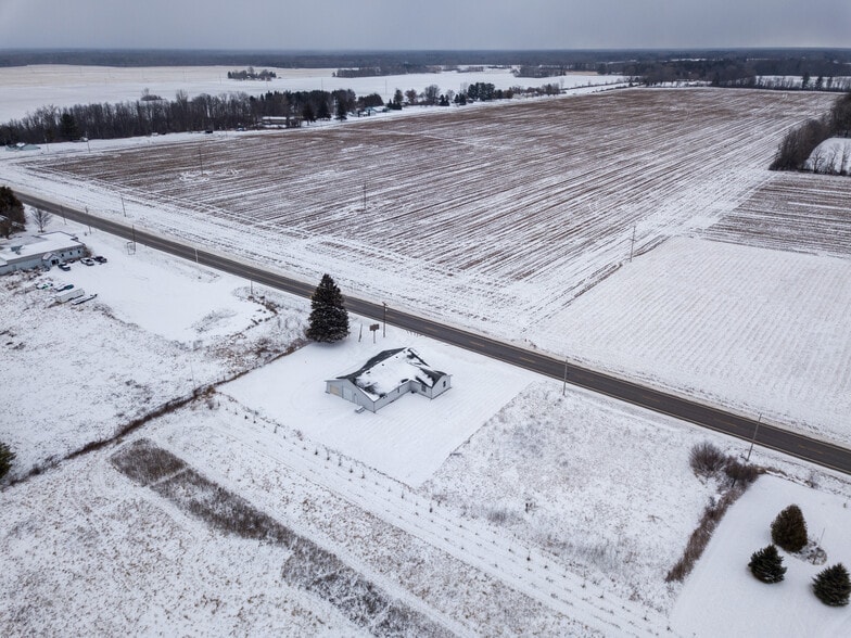 More Photos Of 6163 N Meridian Rd, Hope Flex For Sale