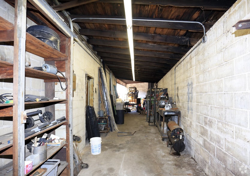 More Photos Of 2883 Miles Ave, Bronx Warehouse For Lease