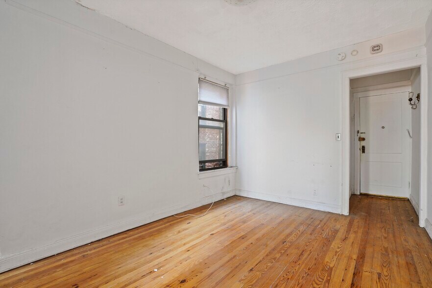 More Photos Of Powers St, Brooklyn Apartments For Sale