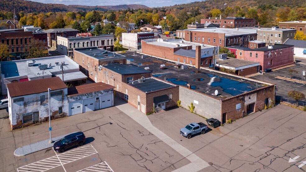 More Photos Of 36 Liberty St, Bath Storefront Retail Office For Sale