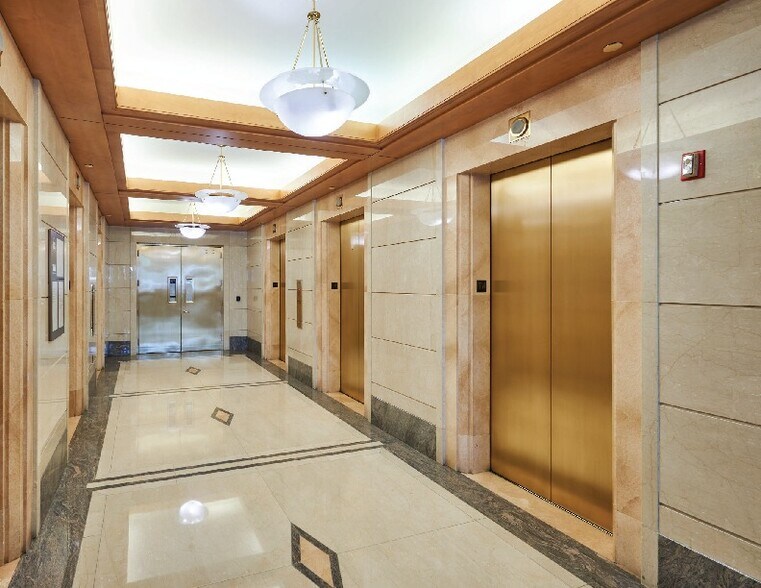 More Photos Of 445 12th St SW, Washington Office For Lease