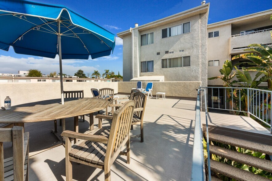 More Photos Of 13951 Moorpark St, Sherman Oaks Apartments For Sale