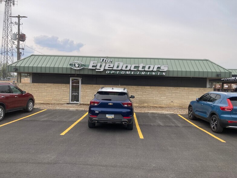 Primary Photo Of 935 S Iowa St, Lawrence Office For Lease