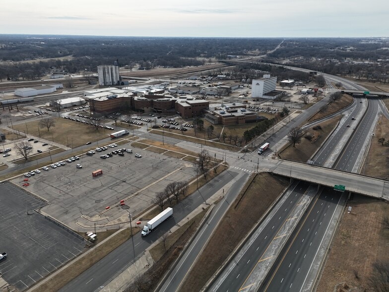 More Photos Of 400 SE 8th Ave, Topeka Land For Sale