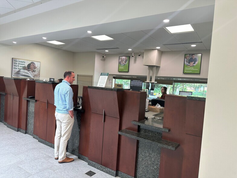 More Photos Of 1015 W Windsor Rd, Champaign Bank For Sale