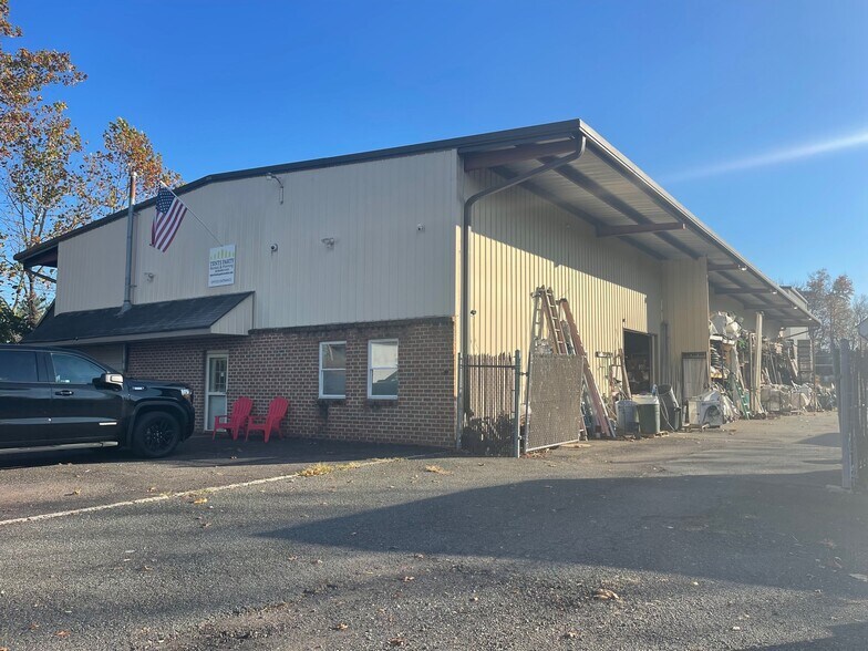 More Photos Of 1191 Zara Dr, Pottstown Warehouse For Sale