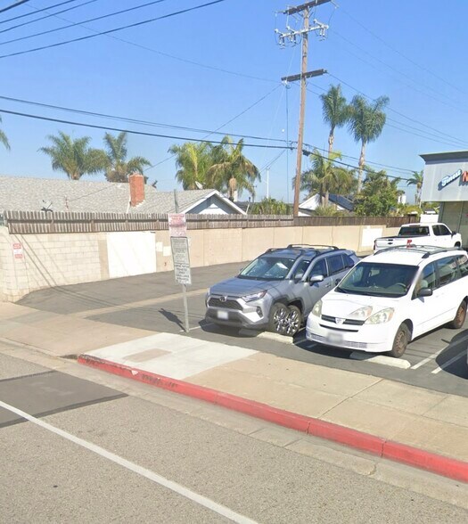 More Photos Of 9005 Adams Ave, Huntington Beach Unknown For Lease