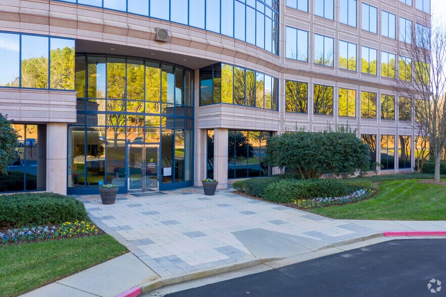 More Photos Of 3655 North Point Pky, Alpharetta Office For Lease