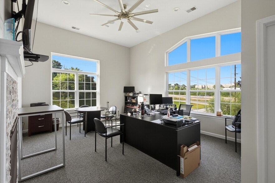 More Photos Of 3601 Commerce Dr, Arnold Office For Sale