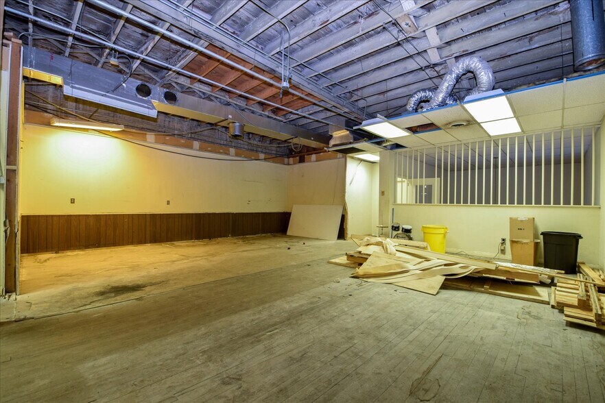 More Photos Of 22 Church Ave SW, Roanoke Storefront Retail Office For Sale