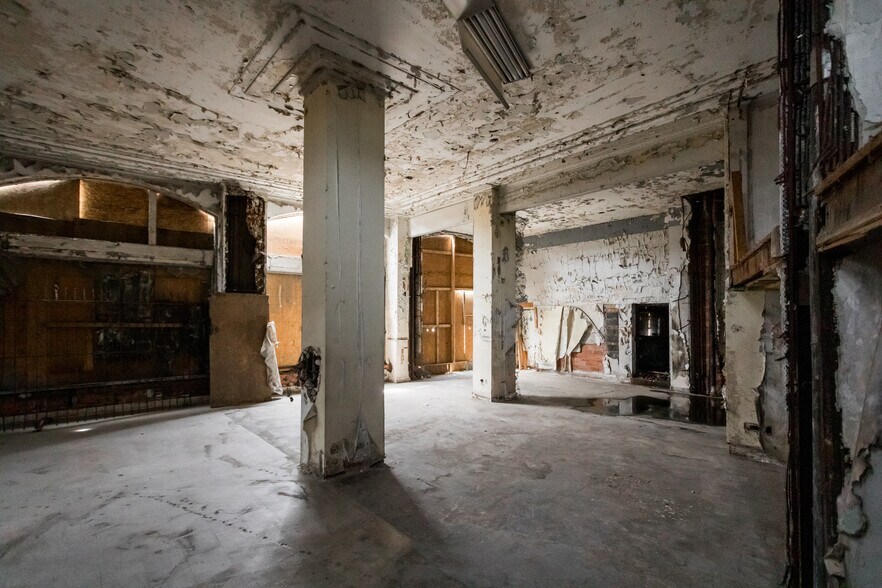 More Photos Of 2411 14th St, Detroit Office Residential For Sale