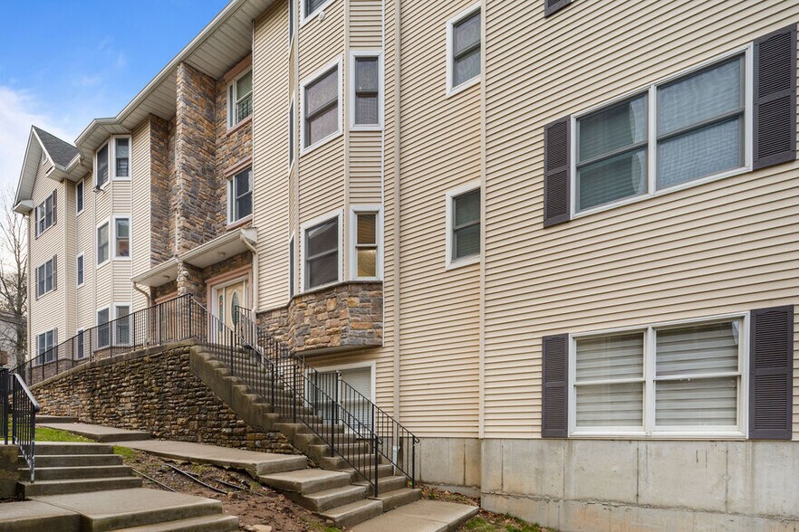 More Photos Of 68 Main St, Monsey Apartments For Sale