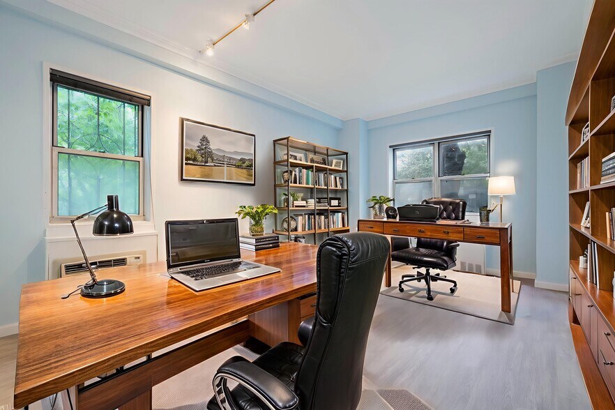 More Photos Of 30 W 60th St, New York Apartments For Sale