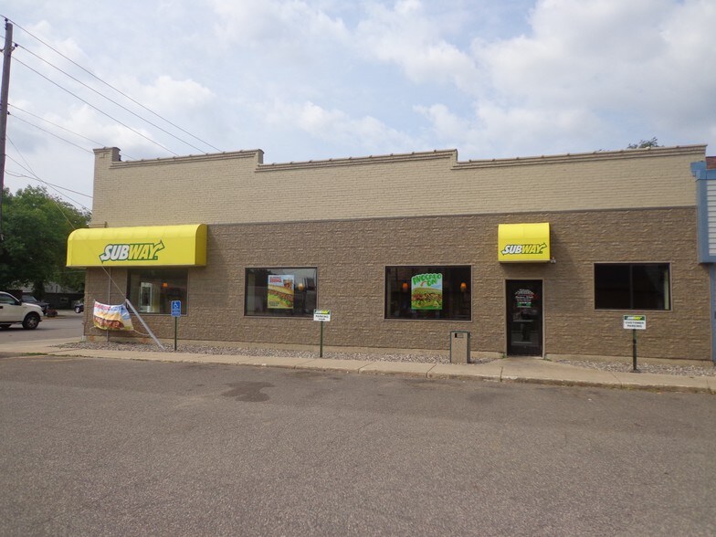 More Photos Of 25 Red River Ave N, Cold Spring Coworking Space