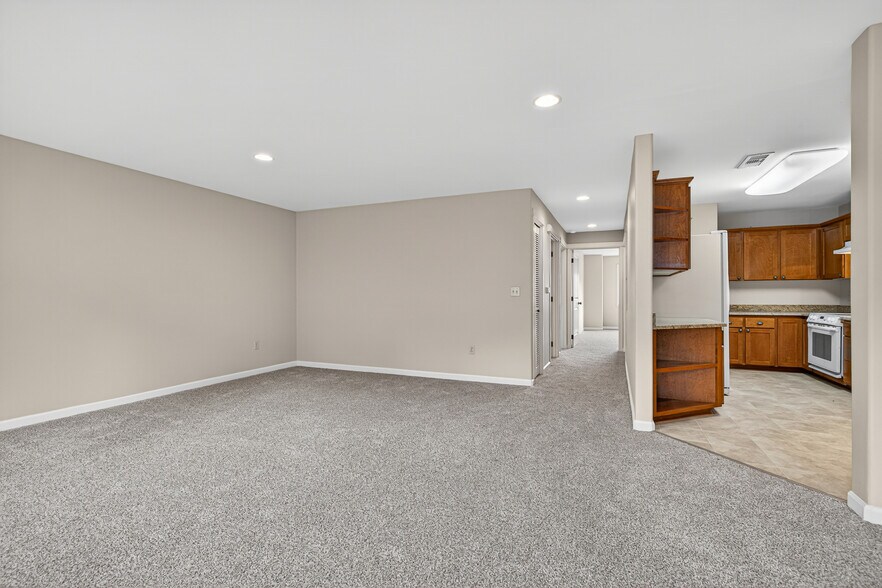 More Photos Of 230 Grant St, Ashland Apartments For Sale