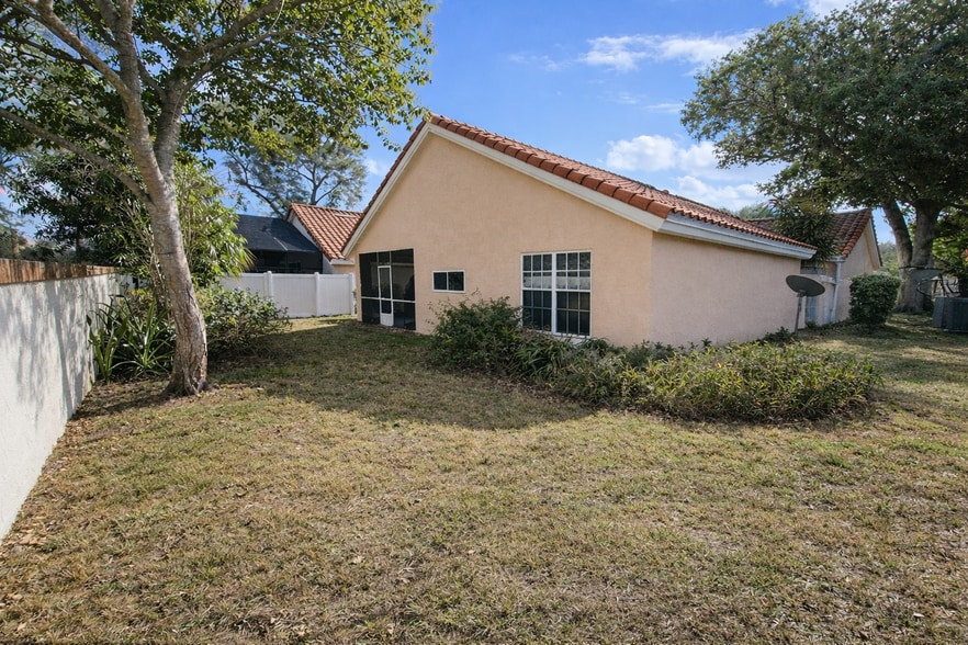 More Photos Of , Tampa Multifamily For Sale