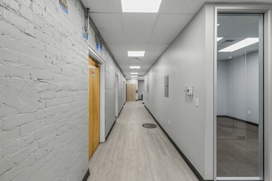 More Photos Of 1113 Castro Way, Sacramento Office For Sale