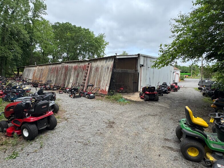 More Photos Of 8623 Colonel Glenn Rd, Little Rock Industrial For Lease